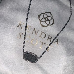 Kendra Scott necklace